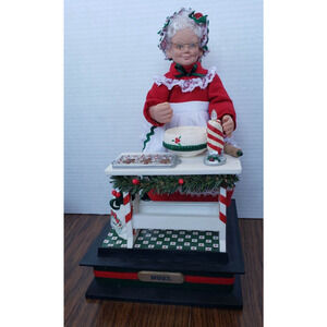 Vintage Holiday Creations Noel Baking Grandma Plays Christmas Songs